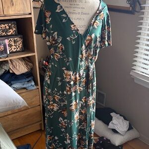 Floral Green Wrap Dress - 1X